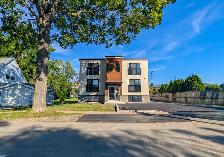 3865 Front St, Niagara Falls - Newley Renovated 2 Bedroom Unit - Photo 15