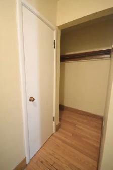 ~$999 Character Bachelor - Photo 4