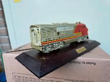 Vintage Lionel Train Santa Fe Locomotive F3  iesel Engine #2333 - Photo 2