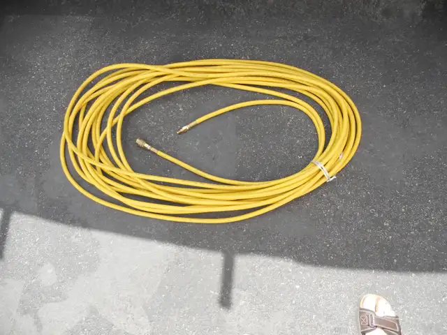 100 FOOT 800 PSI  YELLOW COMPRESSOR AIR HOSE