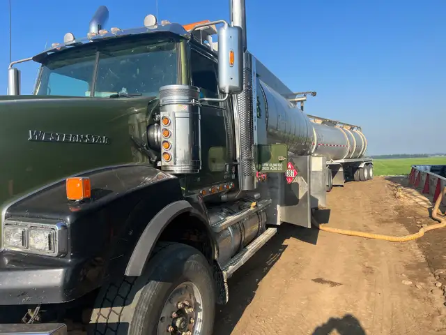 Crude Hauler - Bonnyville area