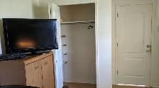 Chambre à l'étage Style Loft près Aéroport Gatineau,tout inclus - Photo 3