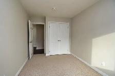 Private room for rent- Hamilton West Mountain - Photo 2