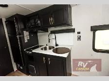 2022 Forest River RV Cherokee Wolf Pup Black Label 16FQBL - Photo 9