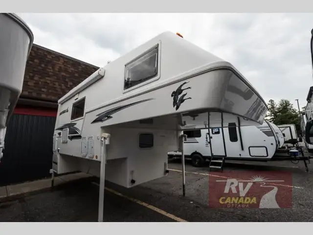 2019 Northern Lite Limited Edition 10-2EX Wet Bath