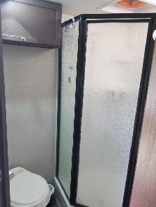 Couples Camper  2015 keystone Bullet 220rbi - Photo 5