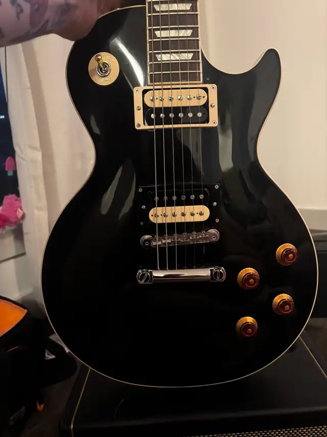 Gibson Les Paul Classic. 2022 NO TRADES