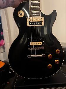 Gibson Les Paul Classic. 2022 NO TRADES