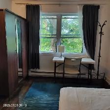 Big room for rent, All included. Close metro Monk, Female only.