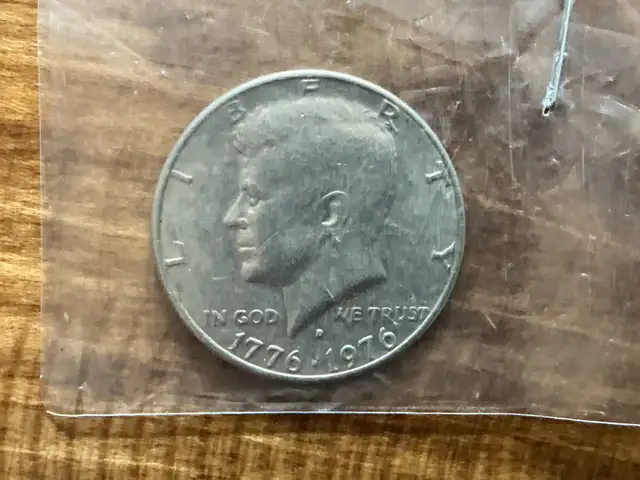 USA 1976D KENNEDY Half Dollar 1776-1976 Bicentennial Coin !