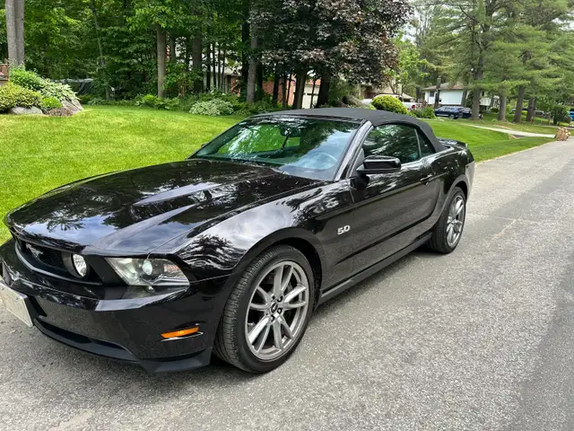 2012 Ford Mustang GT Convertible