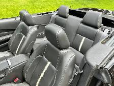 2012 Ford Mustang GT Convertible - Photo 6