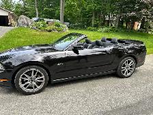 2012 Ford Mustang GT Convertible - Photo 7