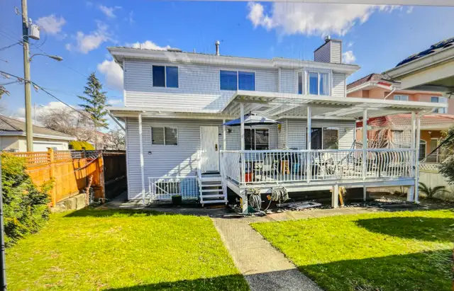 Private Room For Rent In Fraserview Area ! (Van East)