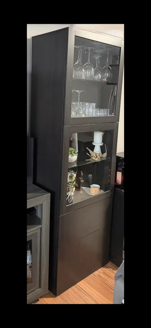 buffet en bois brun
