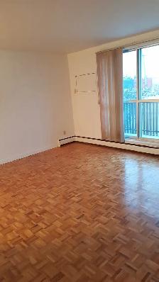 one bedroom, available on Sept 1st. - Photo 2