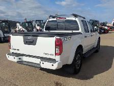 2019 Nissan Frontier PRO-4X 4.0L/Gas/Touch Nav/Sunroof/Camera - Photo 8