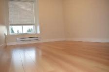 4 Bedroom Townhouse Near Skytrain Station for Rent - Photo 4