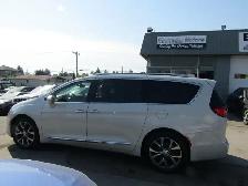 2017 Chrysler Pacifica 4dr Wgn Limited |Pano. Double Sunroof | L - Photo 8