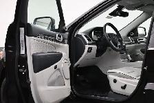 2020 Jeep Grand Cherokee Summit Call 902-466-9550 Leather, Panor - Photo 22