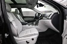 2020 Jeep Grand Cherokee Summit Call 902-466-9550 Leather, Panor - Photo 33