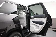 2020 Jeep Grand Cherokee Summit Call 902-466-9550 Leather, Panor - Photo 35