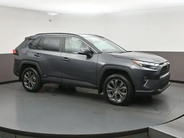 2023 Toyota RAV4 Hybrid XLE AWD, HEATED SEATS, BACKUP CAMERA & M