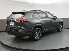 2023 Toyota RAV4 Hybrid XLE AWD, HEATED SEATS, BACKUP CAMERA & M - Photo 39