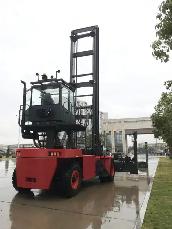 NEW CAEL Container Handlers comes with cummins engine - Photo 5