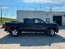 2018 Chevrolet Silverado 1500 LTZ - Photo 2