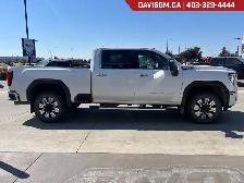 2025 GMC Sierra 3500HD - Photo 4