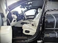 2024 Jaguar F-Pace P400 R-Dynamic S - Photo 12
