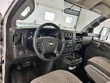 Chevrolet Express Commercial Cutaway 3500 fourgonnette 159 po 20 - Photo 13