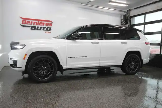2023 Jeep Grand Cherokee SUMMIT / RESERVE / HIGH ALTITUDE / 4X4