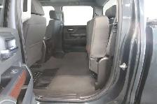 2018 GMC Sierra 1500 ELEVATION / Z71 / CREW CAB / 5.3L / 4X4 - Photo 24