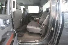 2018 GMC Sierra 1500 ELEVATION / Z71 / CREW CAB / 5.3L / 4X4 - Photo 25
