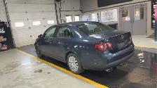 2010 Volkswagen Jetta - Photo 3