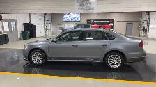 2018 Volkswagen Passat - Photo 2