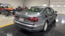 2018 Volkswagen Passat - Photo 5