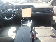 2026 GMC Terrain ELEVATION/AWD/LEATHER/NAVIGATION/42KM! - Photo 2