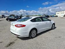 2016 Ford Fusion Hybrid - Photo 5