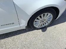 2016 Ford Fusion Hybrid - Photo 25