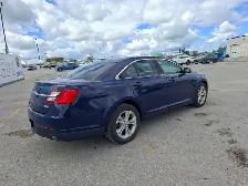 2017 Ford Taurus - Photo 5