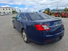 2017 Ford Taurus - Photo 7