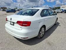 2015 Volkswagen Jetta - Photo 5