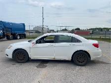 2011 Chrysler 200 - Photo 8