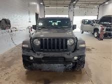 2021 Jeep Wrangler - Photo 2