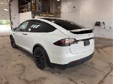 2023 Tesla Model X - Photo 6
