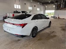2022 Hyundai ELANTRA - Photo 4