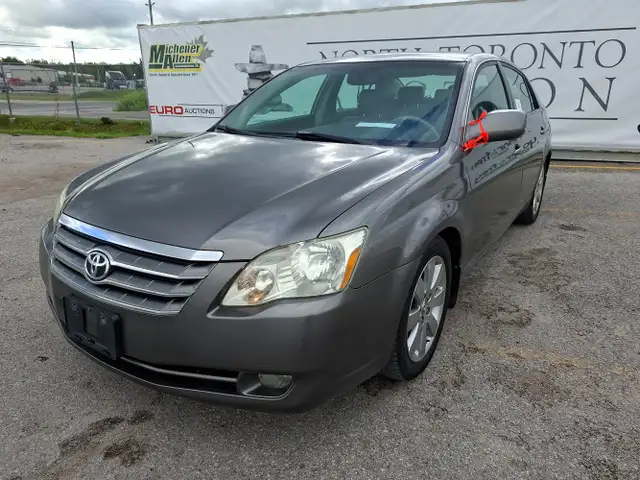 2005 Toyota Avalon